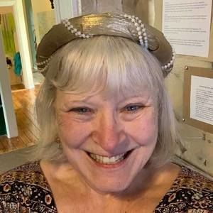 Meet your Posher, Deborah